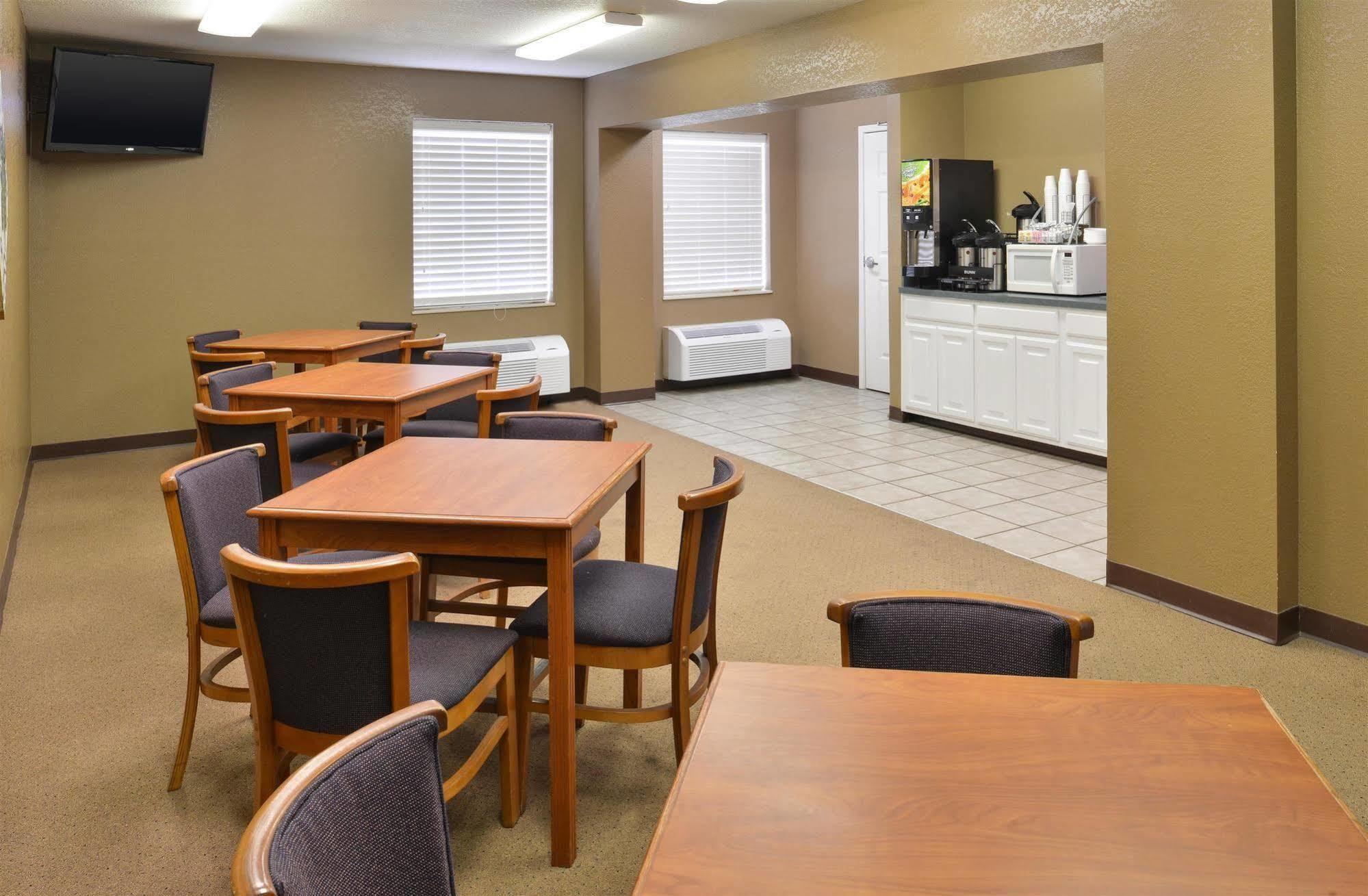 Americas Best Value Inn Smackover Exterior foto